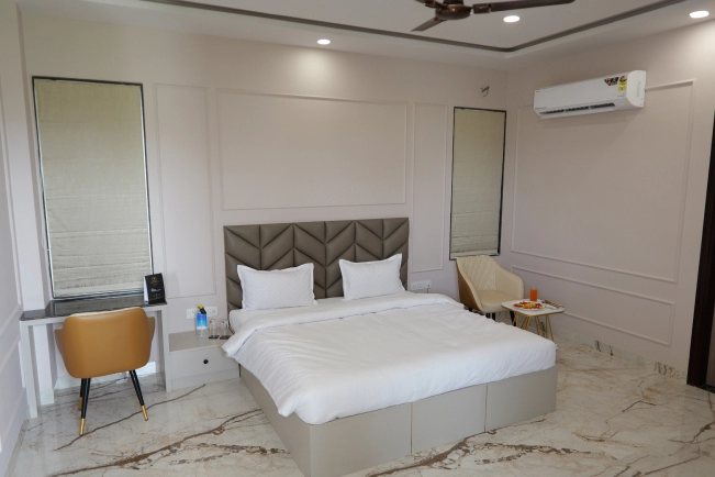 Deluxe Rooms
