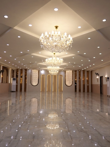 Crown Hall (Grand Venue)